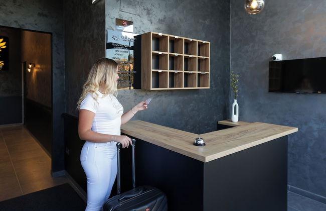 Nest Suites - Photo 2