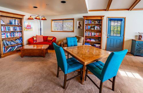 Hot Tub & Game Room in Large Ocean Front Home! Second Story - Foto 4