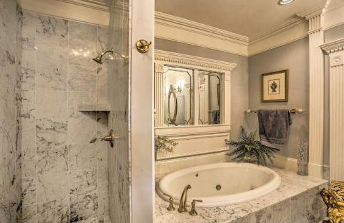 Historic Cedar Hill Mansion on Large Farm with Pool! - Foto 17