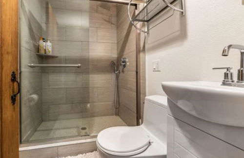 Lovely Tudor Home With Pool & Spa Near Russian River - Foto 21