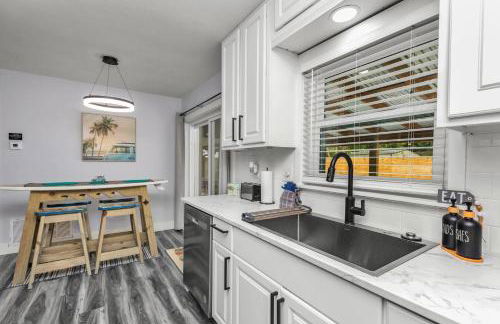 Memorial House - Ping Pong, Grill, Arcade, Beach! - Foto 18