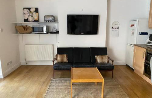 Spacious and light West London basement flat - Foto 6