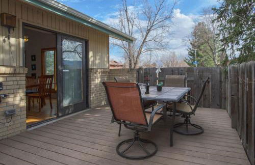 5 bedroom, 7 beds, 3 bath - Sleeps 12, Great for Families - Photo 10