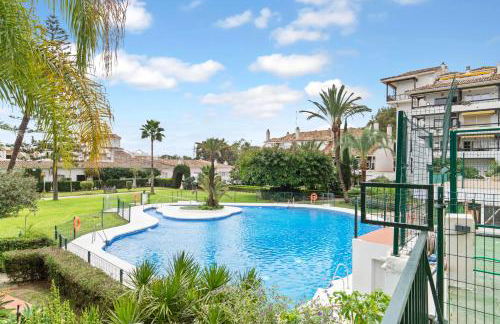 Golden Mile Lux Sea View Suite with Balcony - Foto 27