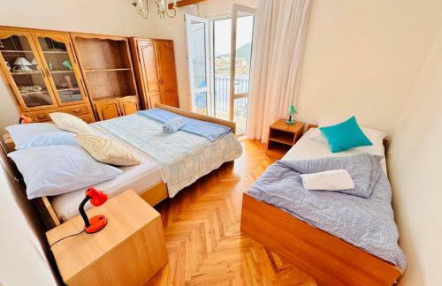 Spacious Stone Villa with Sea Views - Foto 28