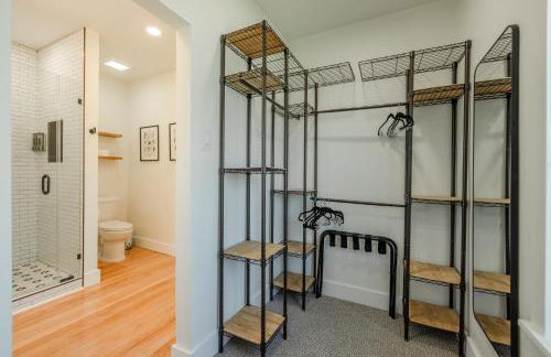 Newly Renovated, Cozy Home - Quiet, Mountain Views - Foto 16