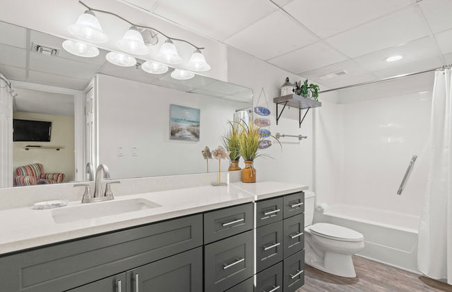 Watercrest Waves! Beachfront 2br/2ba Condo, Sleeps 8, Stunning Gulf Views! - Foto 16