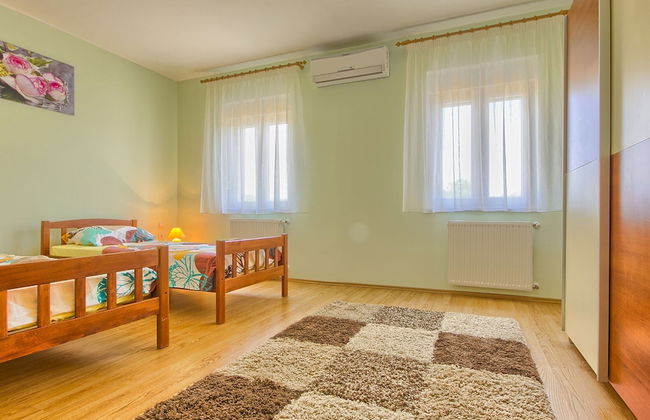 Holiday Home in Valtura With Garden - Photo 2