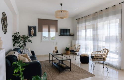 La Hacienda cozy home - Photo 4