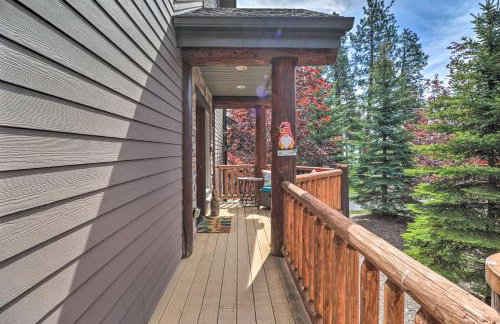 Flathead Lake Getaway with Balcony, Fireplace! - Foto 24
