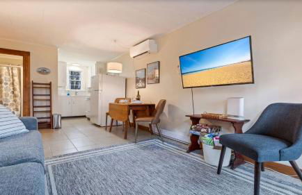 Beachside Oceanside Walk onto the beach - Photo 5