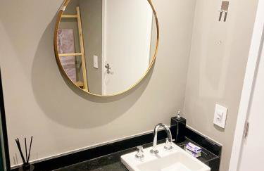 Consolacao GREY BOX - Studio de Luxo no Centro - Ar Condicionado - Cama Queen - Maquina de Lavar - Prox Metrô- Cozinha Completa - Wifi 500mbps - 7 andar - Foto 12