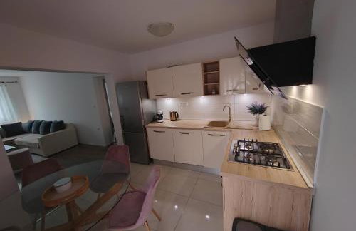 Apartments and pool Luminous - Photo 19