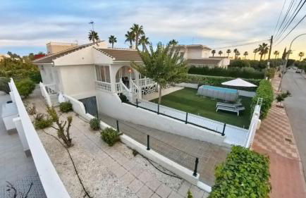 VILLA MARIE Estancia Premium en el MAR MENOR con Jacuzzi Climatizado - Foto 39