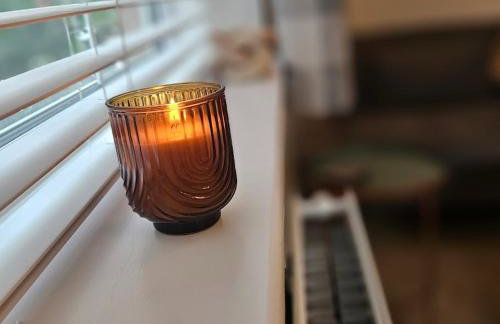 Modern Comfy 3 Bed Home - Free 2 space driveway - Free road parking - Free Netflix - Foto 13