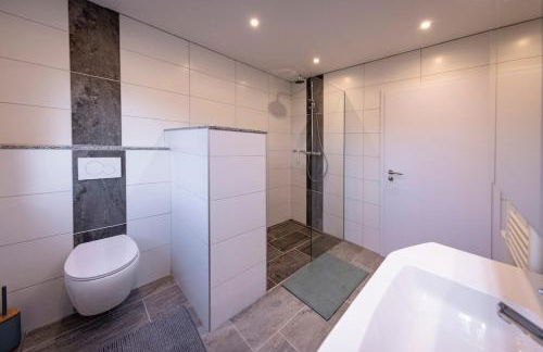 Serviced-Apartment mit Büro-Setup - Foto 8