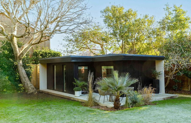 Stylish 4 Bed Home Close to Beach - Foto 4