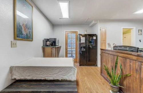 Chic chalet w/ hot tub, ping-pong, arcade bball - Foto 41