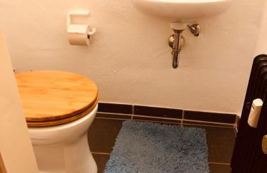 Central-Quiet-5min to tram-shopping- - Foto 5