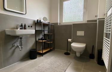 2Br freeParking DUS Airp DUS Ess NTFLX - Foto 6