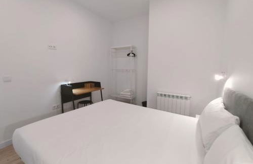 Apartamentos La Brava by gaiarooms - Photo 21