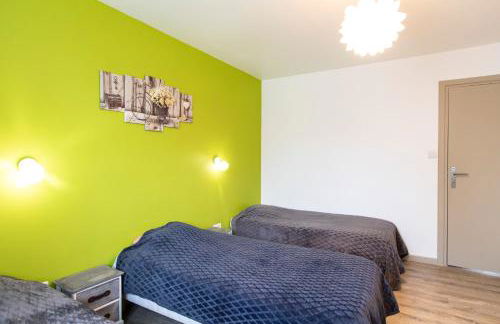 Gîte Jean Montet, piscine chauffée partagée, Wifi, salle de jeux, animaux de la ferme - Foto 23