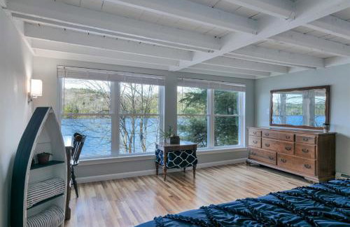 Lake Front-Maine Themed-Soaking Tub-Fire Pit-Kayak - Foto 19
