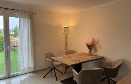 Moderne Erdgeschosswohnung und eigenem Garten für bis zu 4 Personen - Foto 1