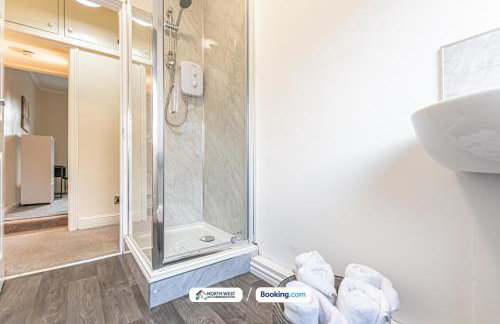 Spacious 3-Bedroom House in Manchester with Free Parking - Foto 9