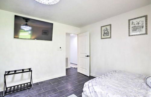 Waterfront Lake Home with Deck - New Renovations! - Photo 33