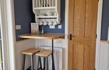 Oak Moor Shepherd Hut - Brecon Beacons, LD3 7TD - Foto 19