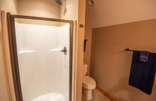 Blue Ridge Mountain Retreat - 30 acres to explore & VIEWS, Sleeps 15 - Foto 20