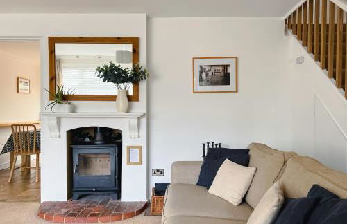 Bright & Cosy - Jacuzzi - Log Burner - King Beds - Foto 1