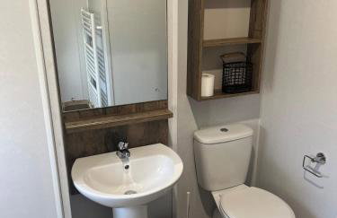 NEW 2025 Modern 3Bedrooms Lodge Walk to Beach - Foto 23