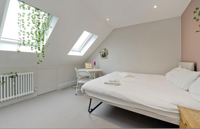 Wonderful Family Home With Garden Near Twickenham by Underthedoormat - Foto 17