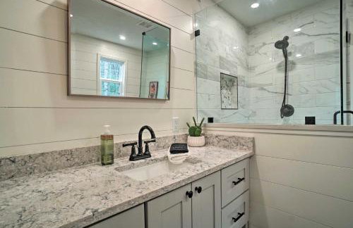 Painted Skies Upscale Getaway By Lake Burton! - Photo 16