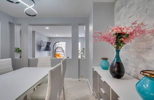 Peaceful Luxury 3 beds*Lake*Kitchen*LaundryMetro - Foto 38