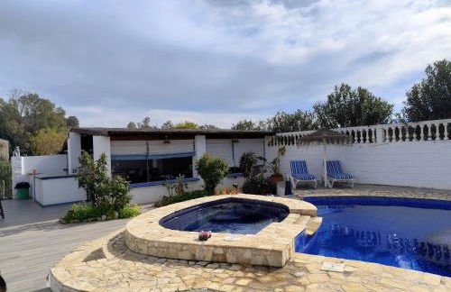 Andalusian Pool Parties Music & Magic - Photo 52