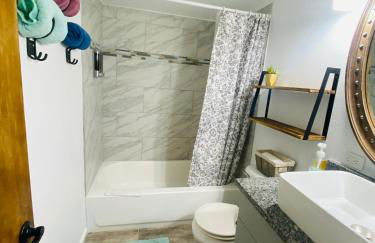 BEAUTIFUL Rustic Modern Remodel IDEAL Location!! - Foto 65