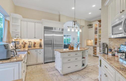 Luxury Home Villa D' Amore Southern Florida Paradise Sleeps 10 5 Bedroom Villa by RedAwning - Foto 102