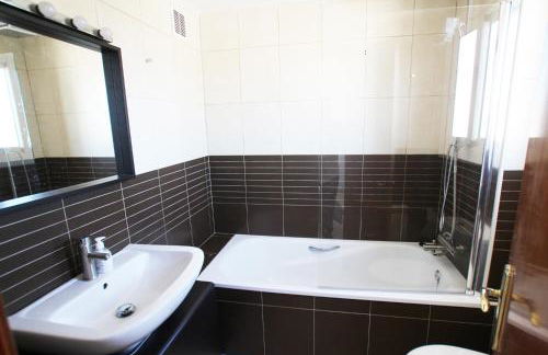 Espectacular ático dúplex con vistas al mar - Foto 21