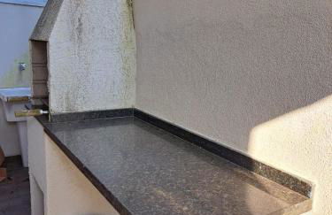 Casa nova com 3 quartos, equipada com Ar Condicionado, TV, Internet e Área de Lazer Completa - Boiçucanga - Foto 14