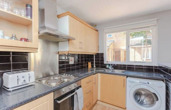 Lovely 4 Bed House w Garden, 1 Stop to Waterloo - Foto 24
