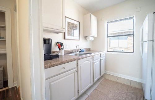 The Flats on Florida St - Super Comfy 2-Bedroom Apartments - Foto 60