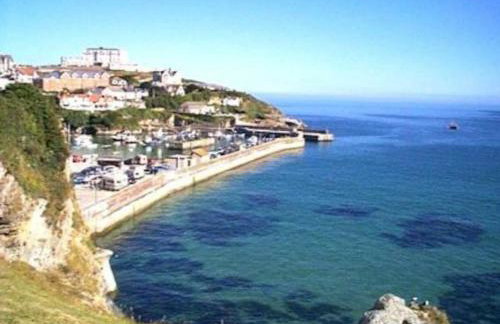 Amazing 2-bedroom apartment with lovely sea views - Foto 34