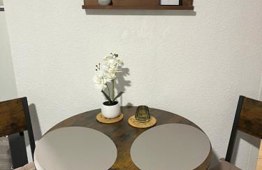 Seyfarthrooms - Crimmitschau 3 - zentrale Lage, gute Anbindung, voll ausgestattet - Foto 3