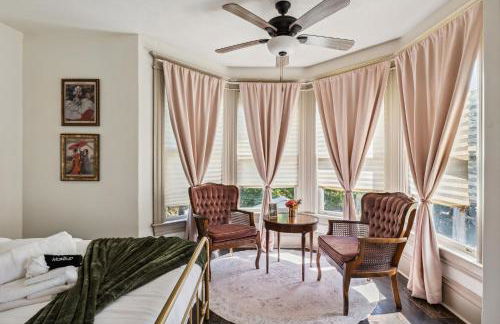 Meerkat Manor- 5 Min Drive to CLE Clinic - Foto 36