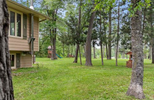 Large Home with lake views and space to entertain friends - Foto 40