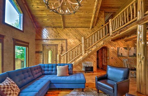 Eureka Springs Area Cabin with Deck and 7 Acres! - Photo 3