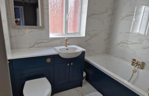 Wrexham Retreat Villa 4 bedrooms, 3 Bath - Foto 13